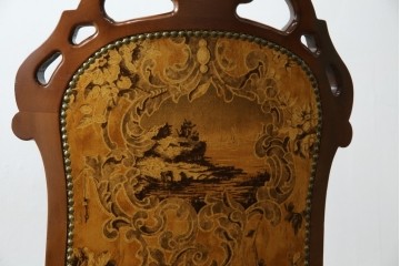 中古　美品　高級輸入家具エクセレンテ取り扱い　ウォールナットXゴールド　バロッコ(バロック)　繊細な彫刻が施された装飾が優雅な雰囲気を醸し出すアームチェア2脚　セット定価2脚で約24万5千円　(R-083247)