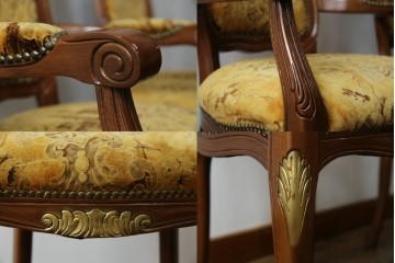 中古　美品　高級輸入家具エクセレンテ取り扱い　ウォールナットXゴールド　バロッコ(バロック)　繊細な彫刻が施された装飾が優雅な雰囲気を醸し出すアームチェア2脚　セット定価2脚で約24万5千円　(R-083247)