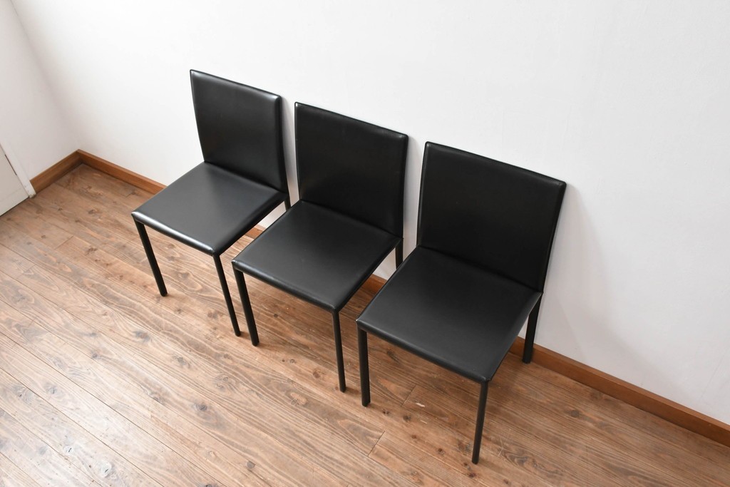 中古　イタリア　calligaris(カリガリス)　本革製ダイニングチェア3脚セット　※座面内部のウレタンに劣化有り　(R-083250)