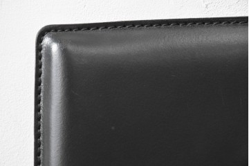 中古　イタリア　calligaris(カリガリス)　本革製ダイニングチェア3脚セット　※座面内部のウレタンに劣化有り　(R-083250)