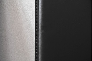 中古　イタリア　calligaris(カリガリス)　本革製ダイニングチェア3脚セット　※座面内部のウレタンに劣化有り　(R-083250)