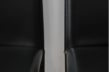 中古　イタリア　calligaris(カリガリス)　本革製ダイニングチェア3脚セット　※座面内部のウレタンに劣化有り　(R-083250)