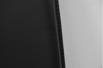 中古　イタリア　calligaris(カリガリス)　本革製ダイニングチェア3脚セット　※座面内部のウレタンに劣化有り　(R-083250)