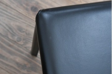 中古　イタリア　calligaris(カリガリス)　本革製ダイニングチェア3脚セット　※座面内部のウレタンに劣化有り　(R-083250)