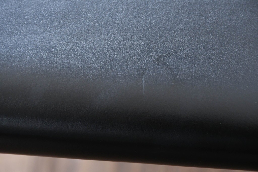 中古　イタリア　calligaris(カリガリス)　本革製ダイニングチェア3脚セット　※座面内部のウレタンに劣化有り　(R-083250)