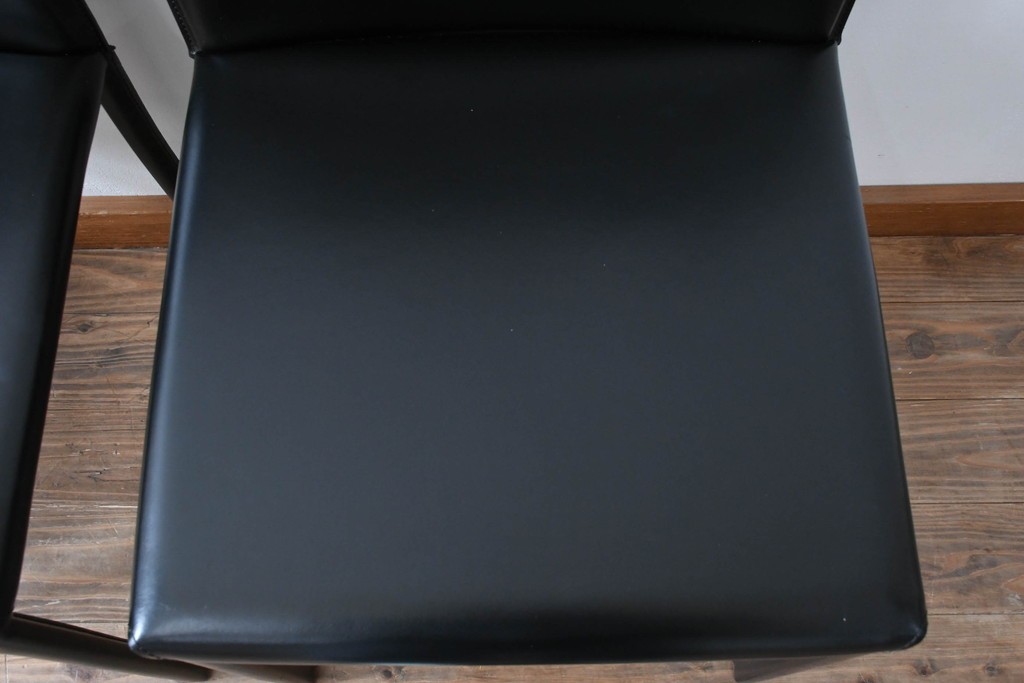 中古　イタリア　calligaris(カリガリス)　本革製ダイニングチェア3脚セット　※座面内部のウレタンに劣化有り　(R-083250)