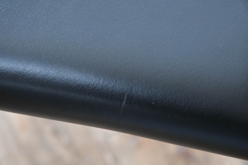 中古　イタリア　calligaris(カリガリス)　本革製ダイニングチェア3脚セット　※座面内部のウレタンに劣化有り　(R-083250)