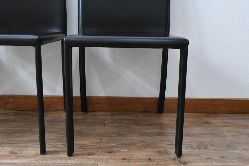中古　イタリア　calligaris(カリガリス)　本革製ダイニングチェア3脚セット　※座面内部のウレタンに劣化有り　(R-083250)