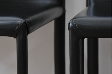 中古　イタリア　calligaris(カリガリス)　本革製ダイニングチェア3脚セット　※座面内部のウレタンに劣化有り　(R-083250)