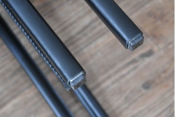 中古　イタリア　calligaris(カリガリス)　本革製ダイニングチェア3脚セット　※座面内部のウレタンに劣化有り　(R-083250)