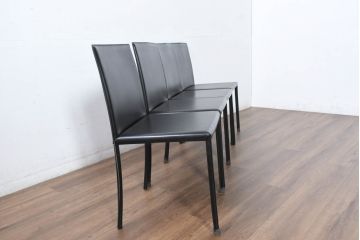 中古　美品　イタリア　calligaris(カリガリス)　本革　洗練されたデザインで高級感と快適さを兼ね備えた上質なダイニングチェア4脚セット(レザー、イス、椅子、ばら売可能)(R-083250)