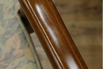 中古　カリモク家具(karimoku)　ゆったりと座れるキャスター付きダイニングアームチェア4脚セット　定価4脚で約32万円　(R-083251)