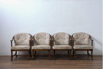 中古　カリモク家具(karimoku)　ゆったりと座れるキャスター付きダイニングアームチェア4脚セット(ダイニングチェア、イス、椅子、バラ売り可能)(定価4脚で約32万円)(R-083251)