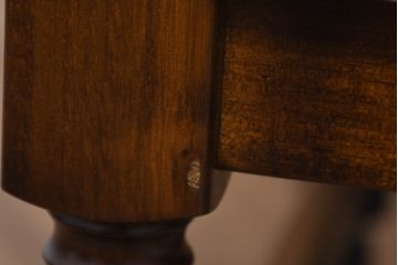 中古　カリモク家具(karimoku)　ゆったりと座れるキャスター付きダイニングアームチェア4脚セット(ダイニングチェア、イス、椅子、バラ売り可能)(定価4脚で約32万円)(R-083251)