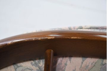 中古　カリモク家具(karimoku)　ゆったりと座れるキャスター付きダイニングアームチェア4脚セット(ダイニングチェア、イス、椅子、バラ売り可能)(定価4脚で約32万円)(R-083251)