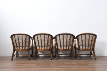 中古　カリモク家具(karimoku)　ゆったりと座れるキャスター付きダイニングアームチェア4脚セット(ダイニングチェア、イス、椅子、バラ売り可能)(定価4脚で約32万円)(R-083251)