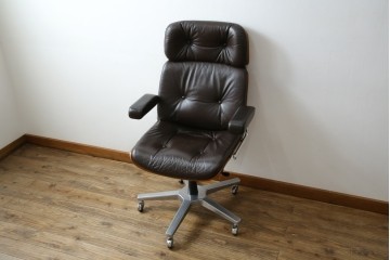 スイスビンテージ　高級オフィス家具メーカー Giroflex(ジロフレックス)　名作82Pasal(パサール)　美しいミッドセンチュリーの佇まいが際立つハイバックデスクチェア　定価約40万円　(R-083252)