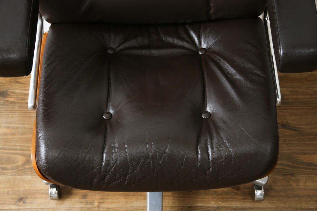 スイスビンテージ　高級オフィス家具メーカー Giroflex(ジロフレックス)　名作82Pasal(パサール)　美しいミッドセンチュリーの佇まいが際立つハイバックデスクチェア　定価約40万円　(R-083252)