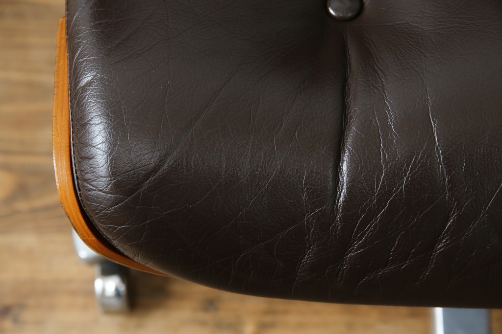 スイスビンテージ　高級オフィス家具メーカー Giroflex(ジロフレックス)　名作82Pasal(パサール)　美しいミッドセンチュリーの佇まいが際立つハイバックデスクチェア　定価約40万円　(R-083252)