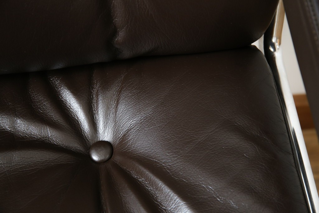 スイスビンテージ　高級オフィス家具メーカー Giroflex(ジロフレックス)　名作82Pasal(パサール)　美しいミッドセンチュリーの佇まいが際立つハイバックデスクチェア　定価約40万円　(R-083252)