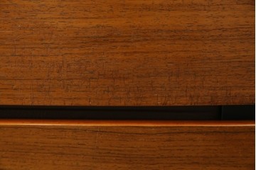 スイスビンテージ　高級オフィス家具メーカー Giroflex(ジロフレックス)　名作82Pasal(パサール)　美しいミッドセンチュリーの佇まいが際立つハイバックデスクチェア　定価約40万円　(R-083252)