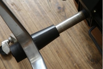 スイスビンテージ　高級オフィス家具メーカー Giroflex(ジロフレックス)　名作82Pasal(パサール)　美しいミッドセンチュリーの佇まいが際立つハイバックデスクチェア　定価約40万円　(R-083252)