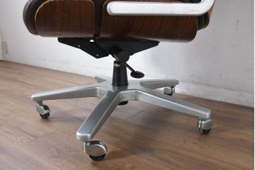 スイスビンテージ　高級オフィス家具メーカー Giroflex(ジロフレックス)　名作82Pasal(パサール)　美しいミッドセンチュリーの佇まいが際立つハイバックデスクチェア(オフィスチェア、アームチェア、デスクチェア、ミーティングチェア、回転椅子、イス、ヴィンテージ)(定価約40万円)(R-083252)