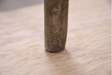 中古　南米ホンジュラス製　天板大理石　シンプルながらも視線を引きつける洗練された装飾が素敵なアンティーク調コーヒーテーブル(サイドテーブル、カフェテーブル、花台、飾り台)(R-083253)