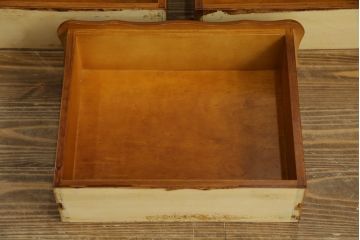 中古　イタリア輸入家具　猫脚が優美な象嵌入りの縦型チェスト(引き出し、サイドチェスト)(R-083255)