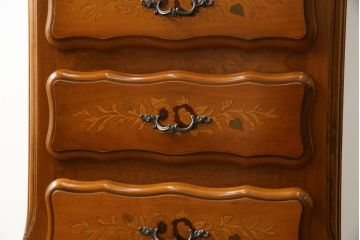 中古　イタリア輸入家具　猫脚が優美な象嵌入りの縦型チェスト(引き出し、サイドチェスト)(R-083255)