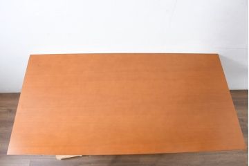 中古　arflex(アルフレックス)　TAVOLO NAVE(タボロ・ナーベ)　空間に調和しながらも存在感を放つダイニングテーブル(4人掛け、4人用、作業台、食卓)(現行定価約55万円)(R-083256)