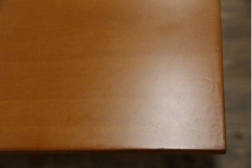 中古　arflex(アルフレックス)　TAVOLO NAVE(タボロ・ナーベ)　空間に調和しながらも存在感を放つダイニングテーブル　現行定価約55万円　(R-083256)