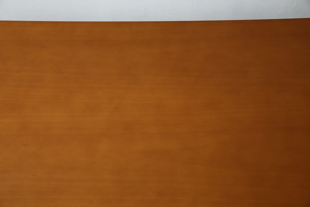 中古　arflex(アルフレックス)　TAVOLO NAVE(タボロ・ナーベ)　空間に調和しながらも存在感を放つダイニングテーブル　現行定価約55万円　(R-083256)