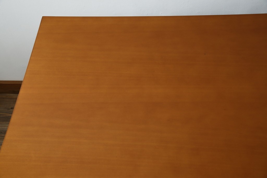 中古　arflex(アルフレックス)　TAVOLO NAVE(タボロ・ナーベ)　空間に調和しながらも存在感を放つダイニングテーブル　現行定価約55万円　(R-083256)