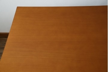 中古　arflex(アルフレックス)　TAVOLO NAVE(タボロ・ナーベ)　空間に調和しながらも存在感を放つダイニングテーブル　現行定価約55万円　(R-083256)