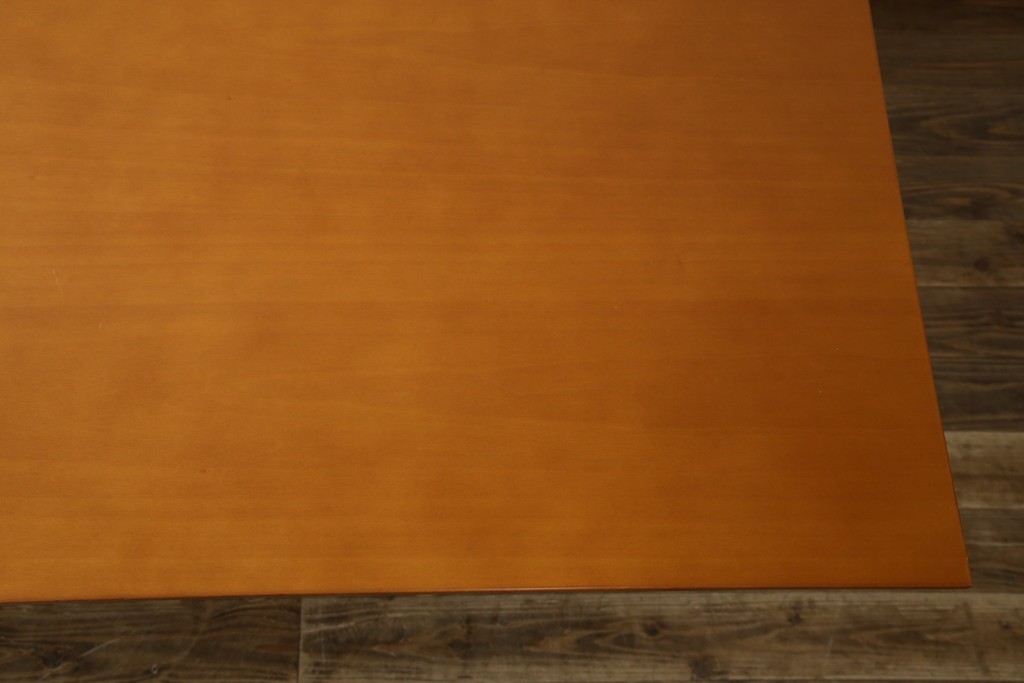 中古　arflex(アルフレックス)　TAVOLO NAVE(タボロ・ナーベ)　空間に調和しながらも存在感を放つダイニングテーブル　現行定価約55万円　(R-083256)