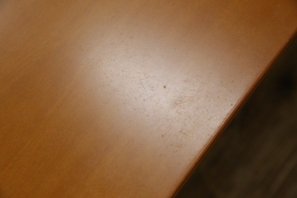 中古　arflex(アルフレックス)　TAVOLO NAVE(タボロ・ナーベ)　空間に調和しながらも存在感を放つダイニングテーブル　現行定価約55万円　(R-083256)