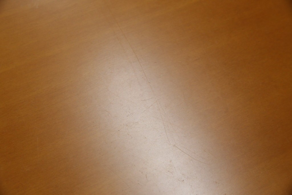 中古　arflex(アルフレックス)　TAVOLO NAVE(タボロ・ナーベ)　空間に調和しながらも存在感を放つダイニングテーブル　現行定価約55万円　(R-083256)