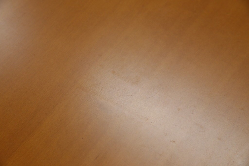 中古　arflex(アルフレックス)　TAVOLO NAVE(タボロ・ナーベ)　空間に調和しながらも存在感を放つダイニングテーブル　現行定価約55万円　(R-083256)