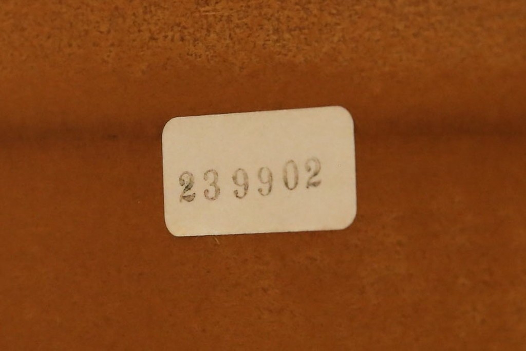 中古　arflex(アルフレックス)　TAVOLO NAVE(タボロ・ナーベ)　空間に調和しながらも存在感を放つダイニングテーブル　現行定価約55万円　(R-083256)