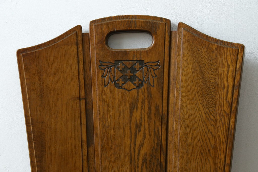 中古　美品　希少な絶版品!!　カリモク家具(karimoku)　ルスティック(RUSTIC)　オーク材　カントリースタイルの空間づくりにおすすめなダイニングチェア2脚セット　(R-083257)