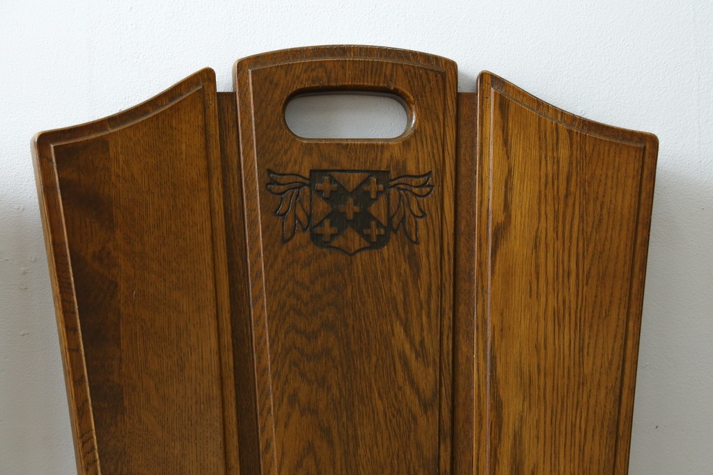 中古　美品　希少な絶版品!!　カリモク家具(karimoku)　ルスティック(RUSTIC)　オーク材　カントリースタイルの空間づくりにおすすめなダイニングチェア2脚セット　(R-083257)