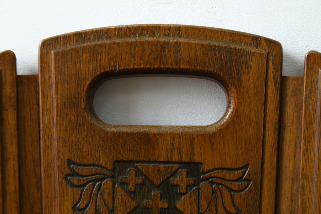 中古　美品　希少な絶版品!!　カリモク家具(karimoku)　ルスティック(RUSTIC)　オーク材　カントリースタイルの空間づくりにおすすめなダイニングチェア2脚セット　(R-083257)