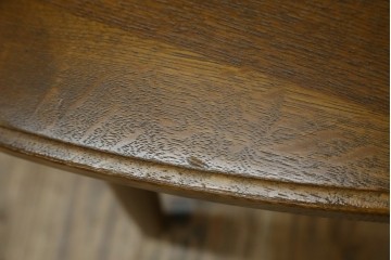 中古　美品　希少な絶版品!!　カリモク家具(karimoku)　ルスティック(RUSTIC)　オーク材　カントリースタイルの空間づくりにおすすめなダイニングチェア2脚セット　(R-083257)