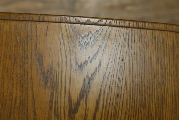 中古　美品　希少な絶版品!!　カリモク家具(karimoku)　ルスティック(RUSTIC)　オーク材　カントリースタイルの空間づくりにおすすめなダイニングチェア2脚セット　(R-083257)