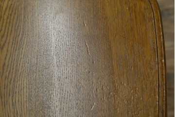 中古　美品　希少な絶版品!!　カリモク家具(karimoku)　ルスティック(RUSTIC)　オーク材　カントリースタイルの空間づくりにおすすめなダイニングチェア2脚セット　(R-083257)