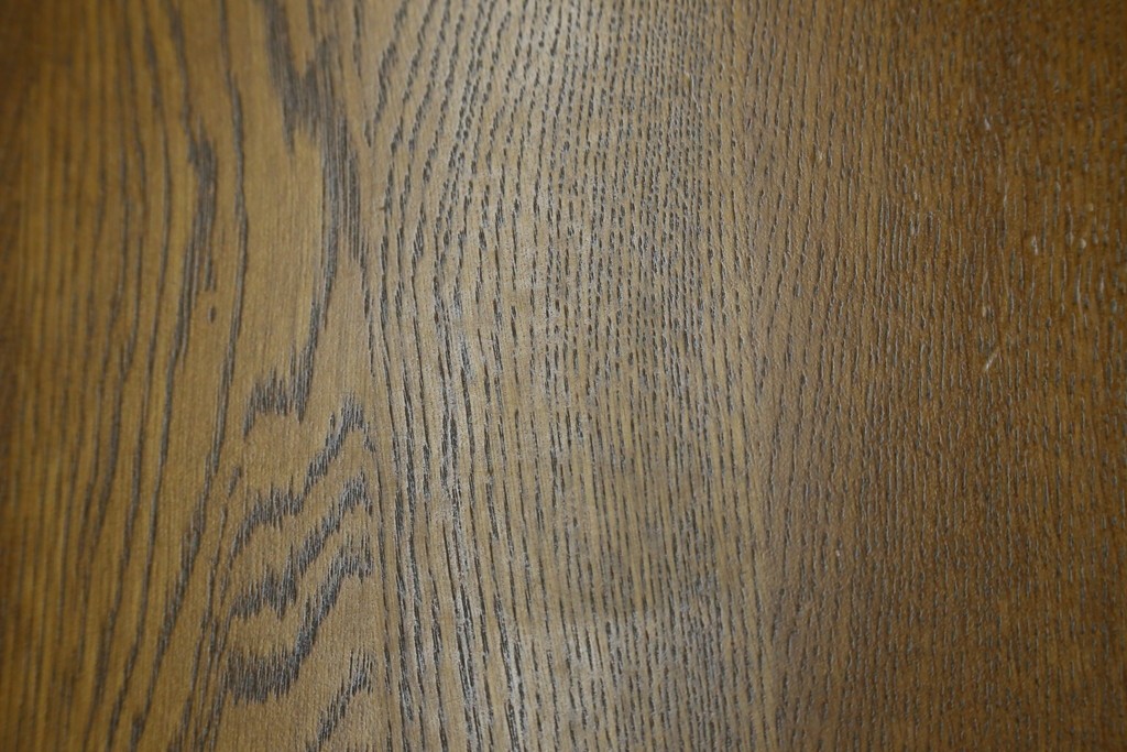 中古　美品　希少な絶版品!!　カリモク家具(karimoku)　ルスティック(RUSTIC)　オーク材　カントリースタイルの空間づくりにおすすめなダイニングチェア2脚セット　(R-083257)