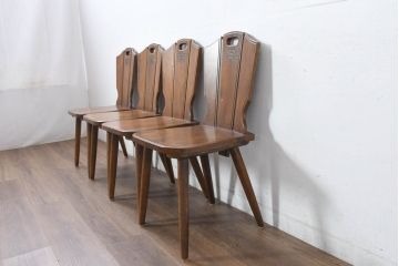 中古　美品　希少な絶版品!!　カリモク家具(karimoku)　ルスティック(RUSTIC)　オーク材　カントリースタイルの空間づくりにおすすめなダイニングチェア4脚セット(板座チェア、椅子、イス、バラ売り可能)(R-083257)