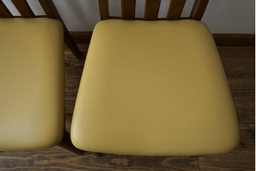 中古　マルニ木工(MARUNI)　楢(ナラ)材　本革(レザー)　北欧スタイルの美しい曲線が際立つダイニングチェア2脚セット　(R-083258)