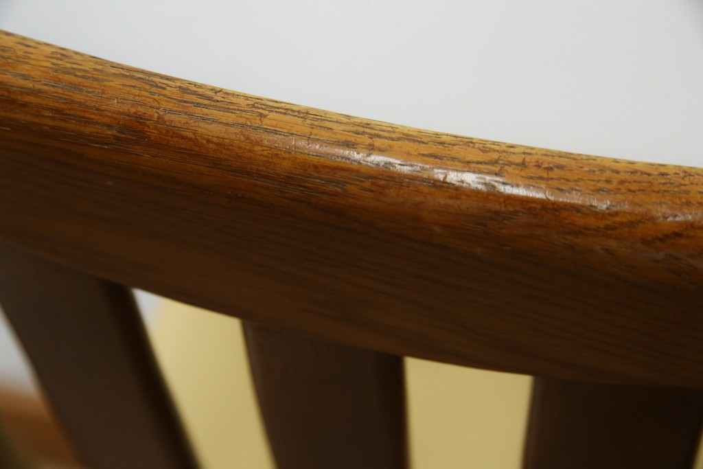 中古　マルニ木工(MARUNI)　楢(ナラ)材　本革(レザー)　北欧スタイルの美しい曲線が際立つダイニングチェア2脚セット　(R-083258)